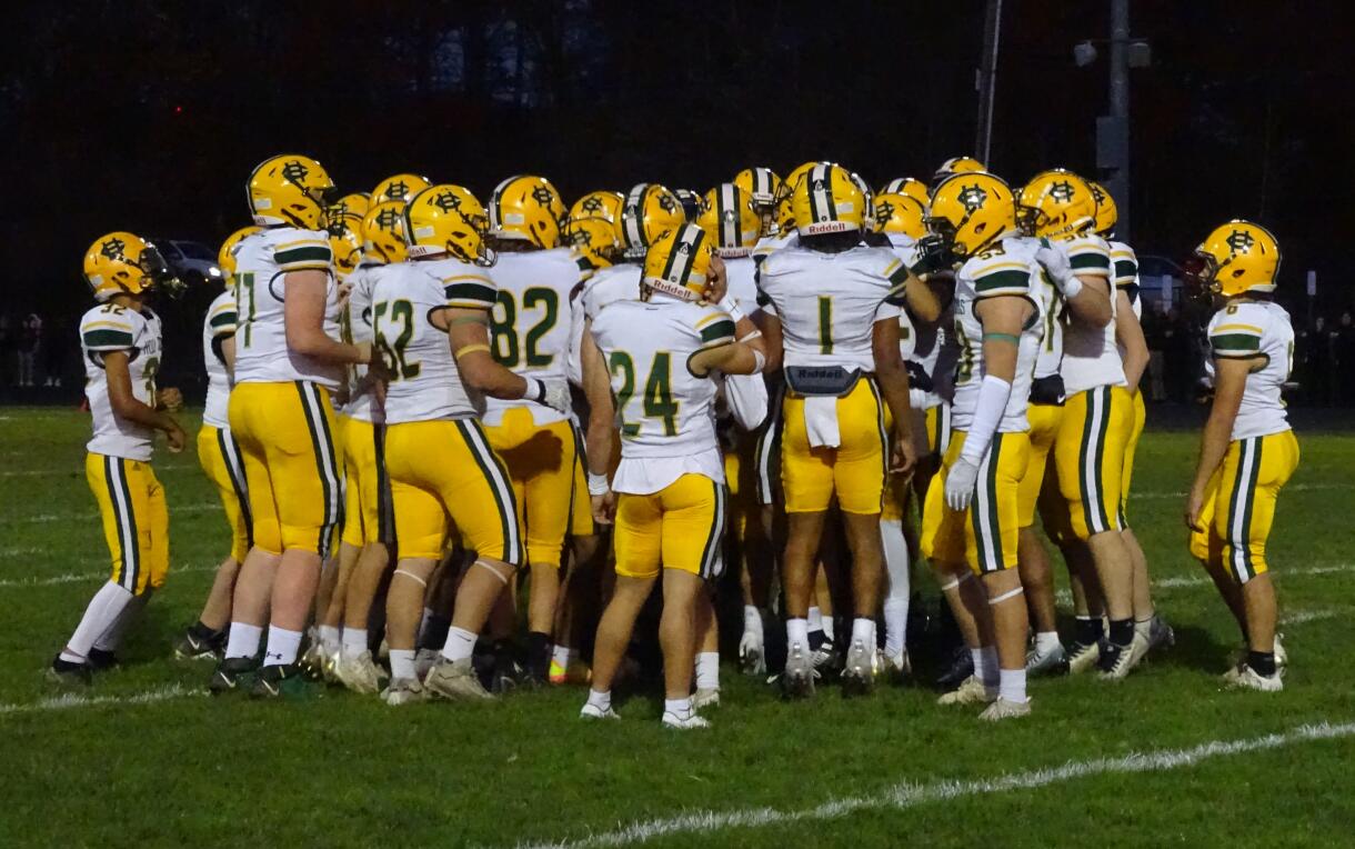 WCA football gives strong effort in historic playoff loss to Ansonia –  Sports on CT-69